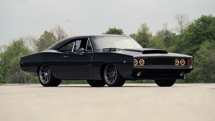 speedkore has built a 1,000bhp 1968 dodge charger called ‘hellucination’