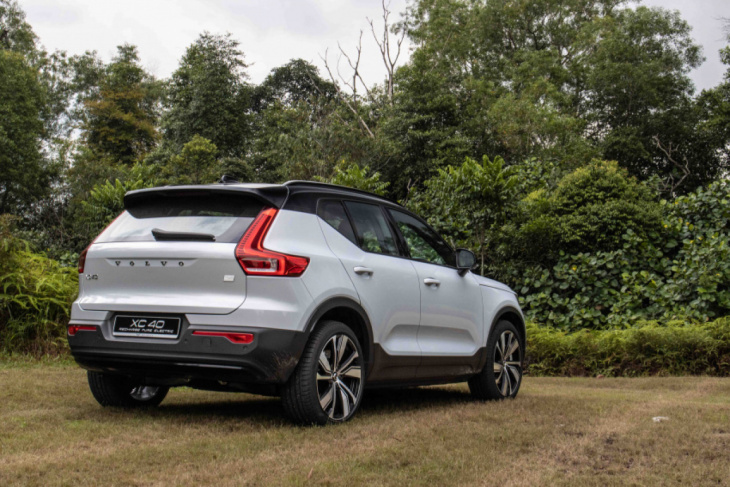 android, 2022 volvo xc40 recharge pure electric twin motor review - bjorn to be charged