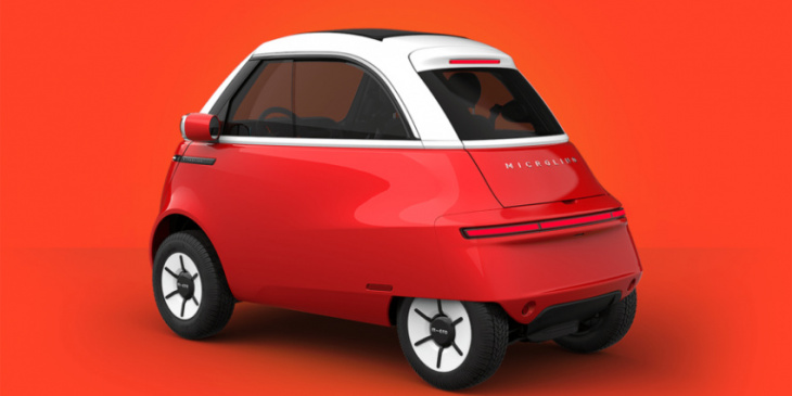 micro presents variants for the compact microlino