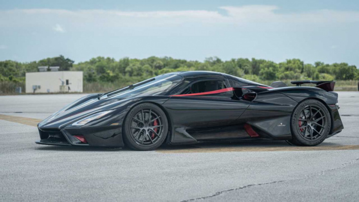 ssc tuatara owner beats personal top speed record by hitting 295 mph