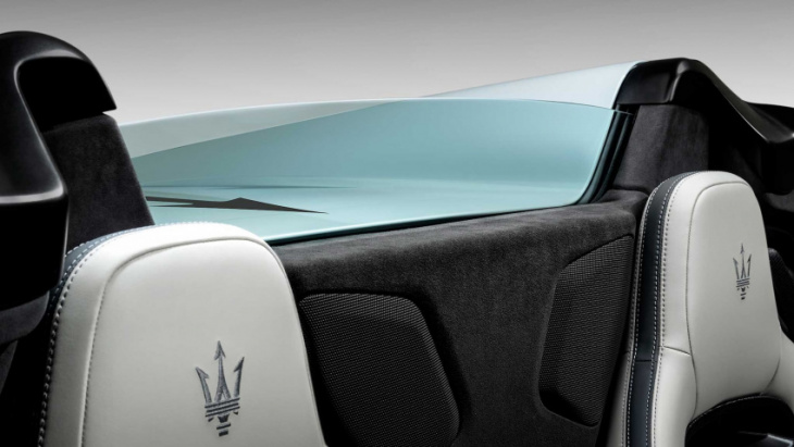 2023 maserati mc20 cielo first look: trick disappearing glass roof, same mc20