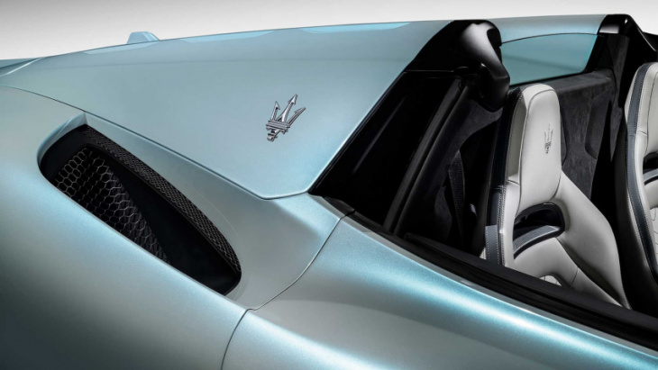 2023 maserati mc20 cielo first look: trick disappearing glass roof, same mc20