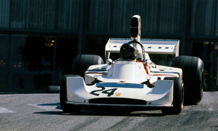 watch: jump into the f1 hesketh of hunt at the monaco historique