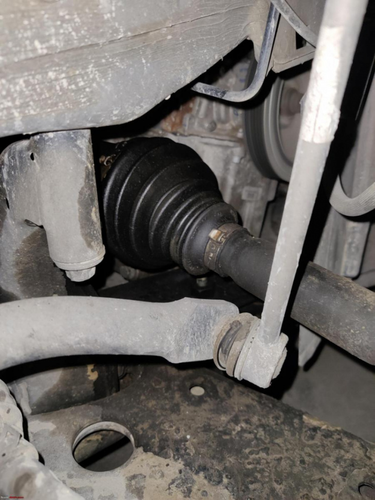 need advice: oil leak on my 1-year-old jeep compass