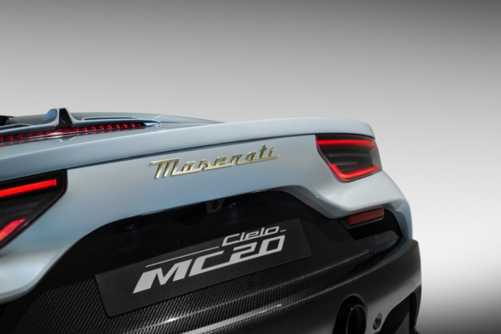 maserati opens up to the sky with mc20 cielo