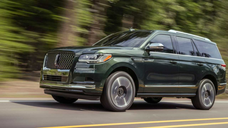 2022 lincoln navigator activeglide test: a (mostly) hands-free roadtrip