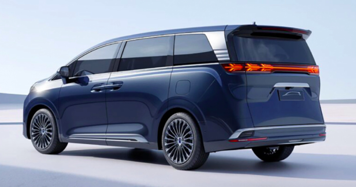 the byd denza d9 ev mpv - 3,000 bookings in 30 minutes