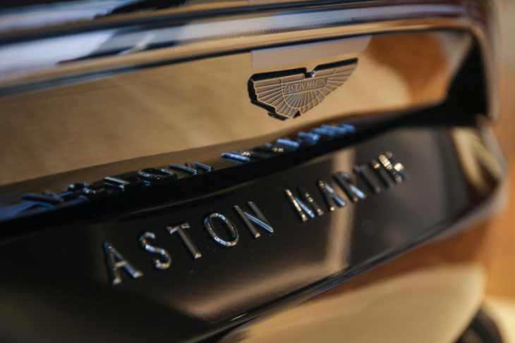 aston martin vantage f1 edition (2022) - local launch