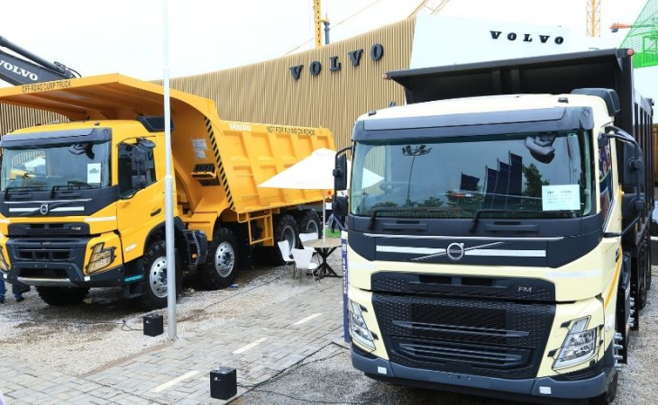 volvo trucks india showcases off-road dump truck and construction tipper at excon 2022
