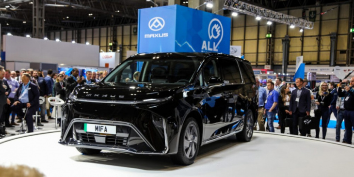 maxus presents new electric van and pickup