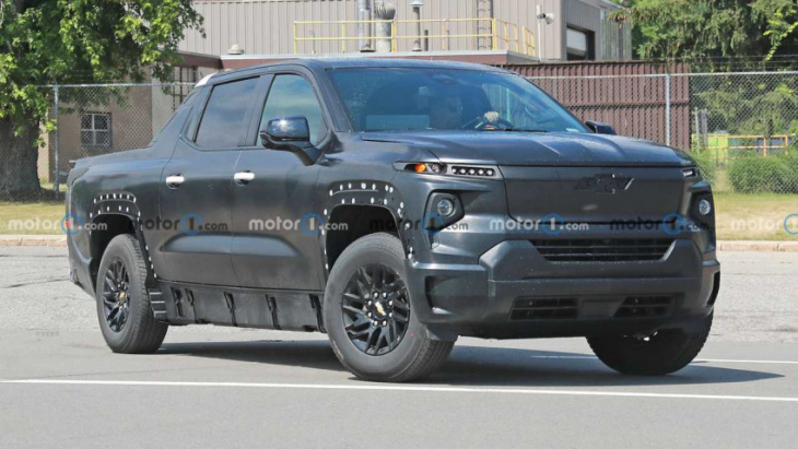 2024 chevrolet silverado ev spied on the road for the first time