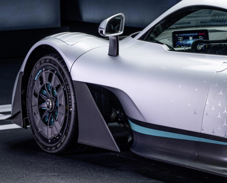 mercedes-benz amg one f1 car for the road finally arrives, packs 1,049 hp