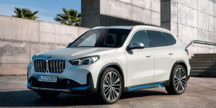 bmw officially premieres the ix1