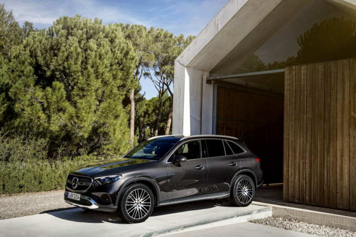 great little crossover: mercedes unveils new glc