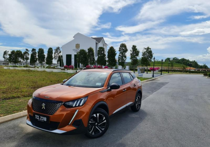 android, peugeot 2008 allure: fanged elegance