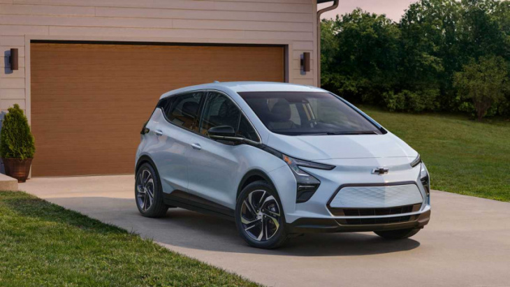 2023 chevrolet bolt ev/euv prices confirmed: much lower than 2022