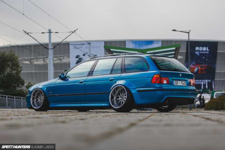 a stanced & supercharged bmw e39 touring
