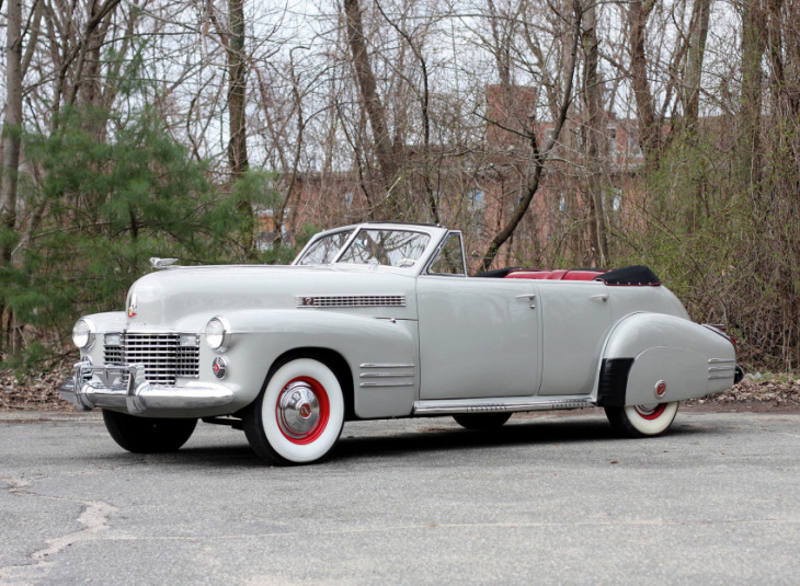 1941 cadillac sixty-two convertible