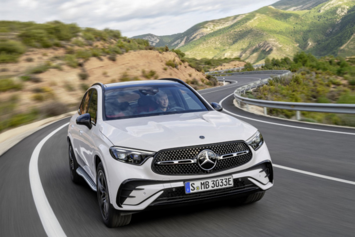new and improved 2023 mercedes-benz glc breaks cover
