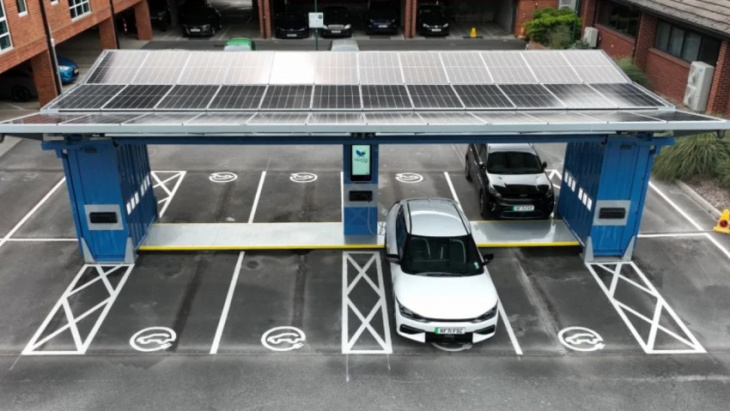 first pop-up solar-powered ev hub launched