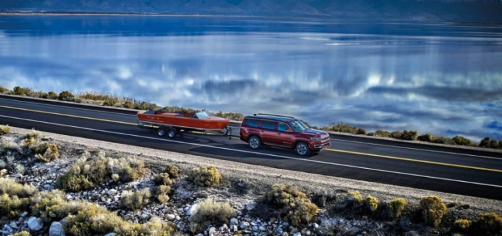 only 1 suv can tow 10,000 pounds — and it’s a jeep