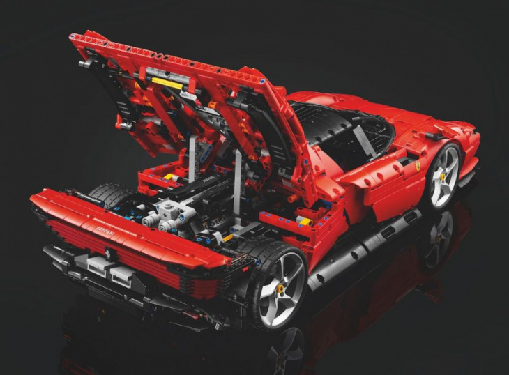 ferrari fantasy: new lego technic set lets you build a 1:8-scale daytona sp3