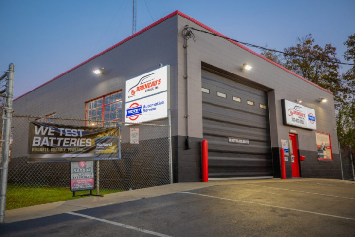 advanced auto parts offers remodelling program to shops