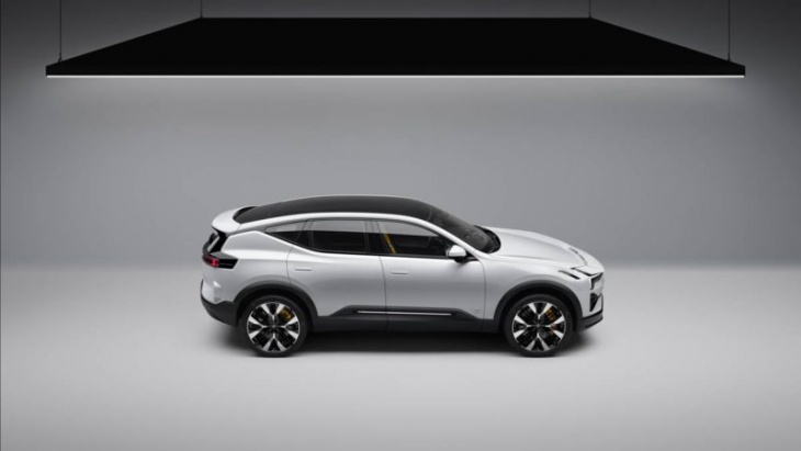 polestar 3 electric suv to be unveiled in october, as images leaked of sleak polestar 5