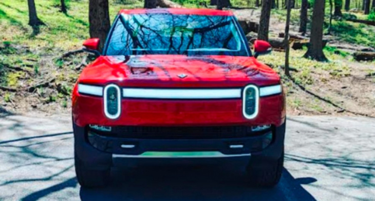the chevy silverado ev rst makes rivian’s expensive electric truck seem affordable
