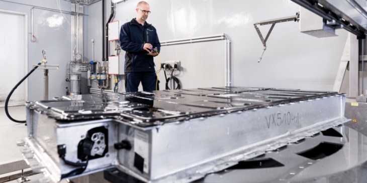 new battery test centre opened by tüv in germany