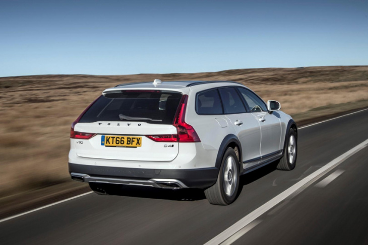 is a used volvo v90 cross country a good car?