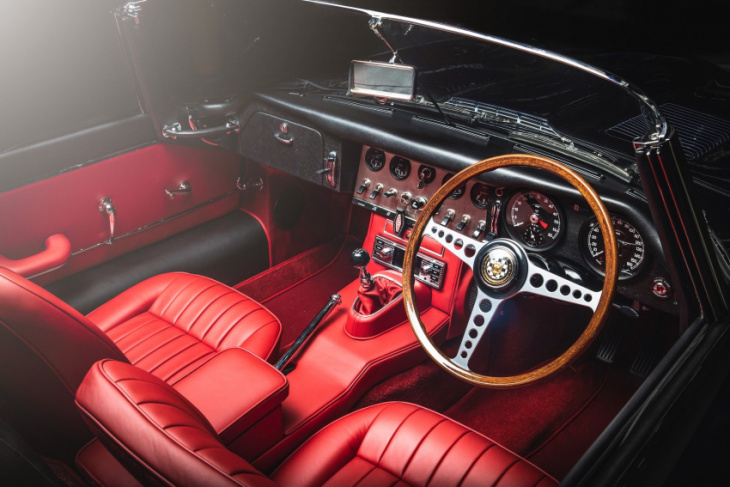 jaguar showcases stunning one-off e-type for queen’s jubilee