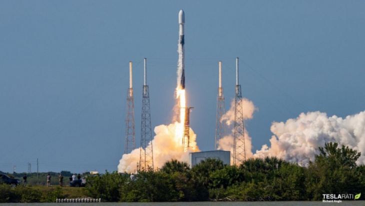 spacex’s 23rd launch of the year carries egyptian satellite into orbit