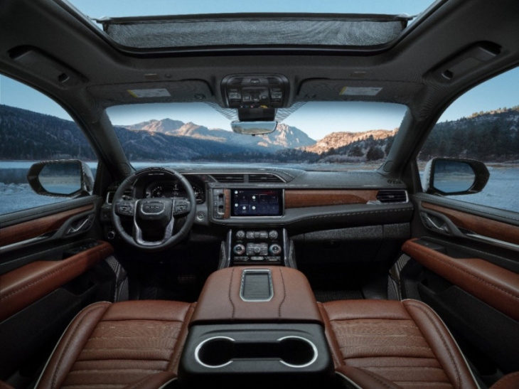 4 reasons to buy the 2022 yukon denali over the new land rover defender 130
