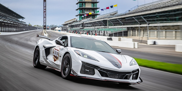 will the c8 corvette z06 be significantly slower around a track than the c7 zr1?