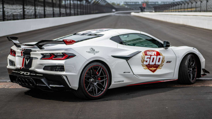 will the c8 corvette z06 be significantly slower around a track than the c7 zr1?