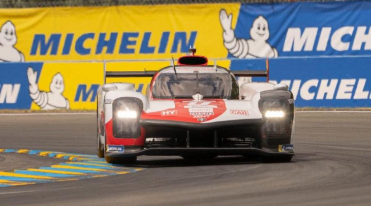 toyotas sweep front row at le mans