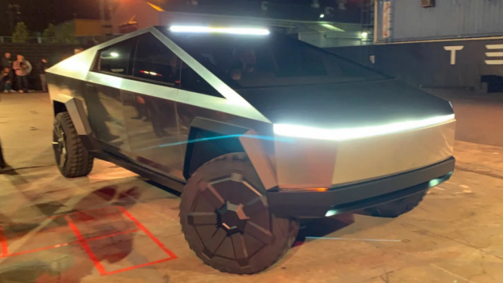 tesla cybertruck prototype spotted with changes