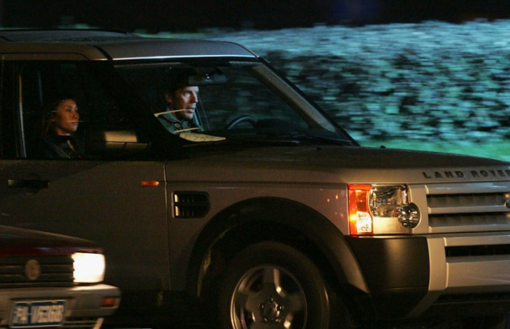 tom cruise flipped and totaled toyota land cruiser in hawaii