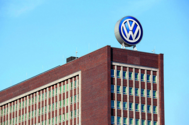 volkswagen to payout russian workers who quit