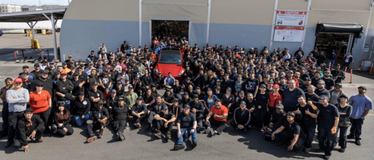 elon musk shares sincere thanks to tesla’s employees in recent email