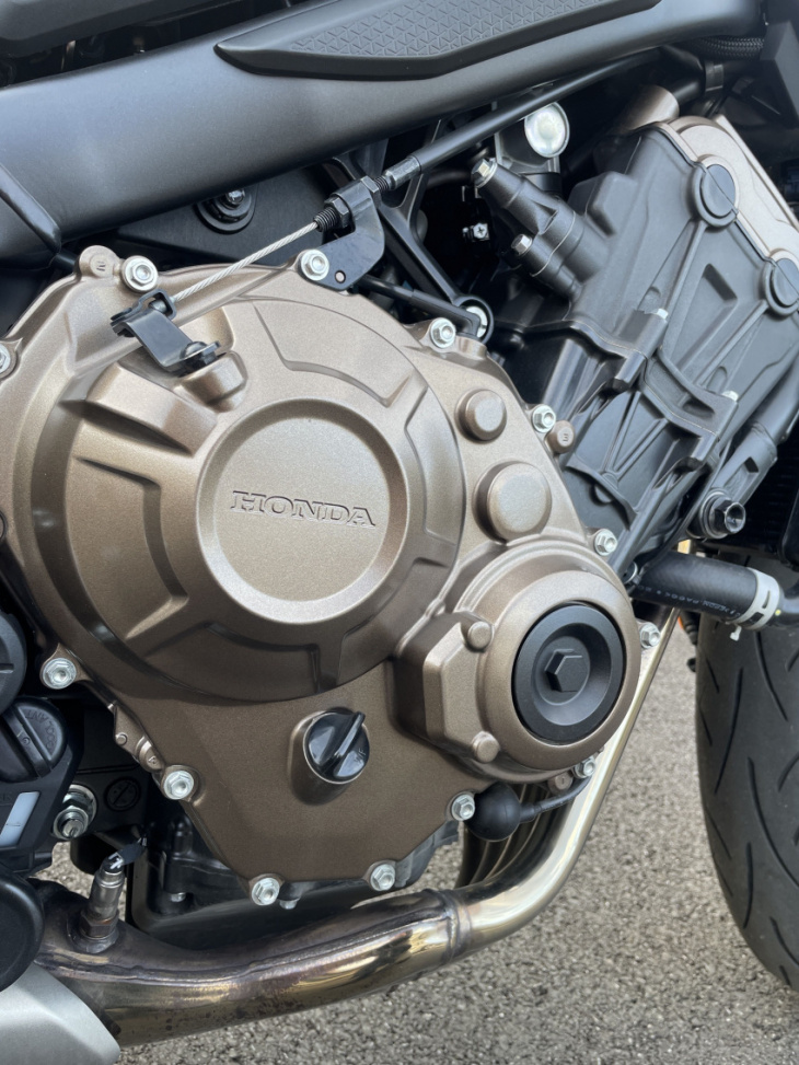 honda's cb650r brings back middleweight roots