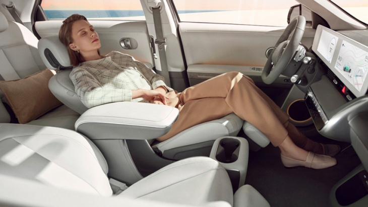 what’s the best electric vehicle for sleeping in?