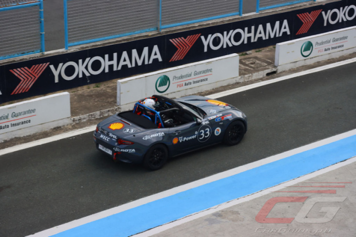 the mazda mx-5 takes to the grid in the one-make mscc miata spec series race