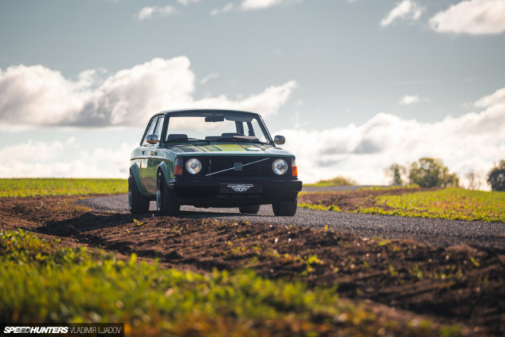 from rags to rakett: a big-boosting volvo 242