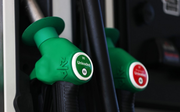watchdog to investigate petrol stations in response to soaring prices and accusations of price gouging