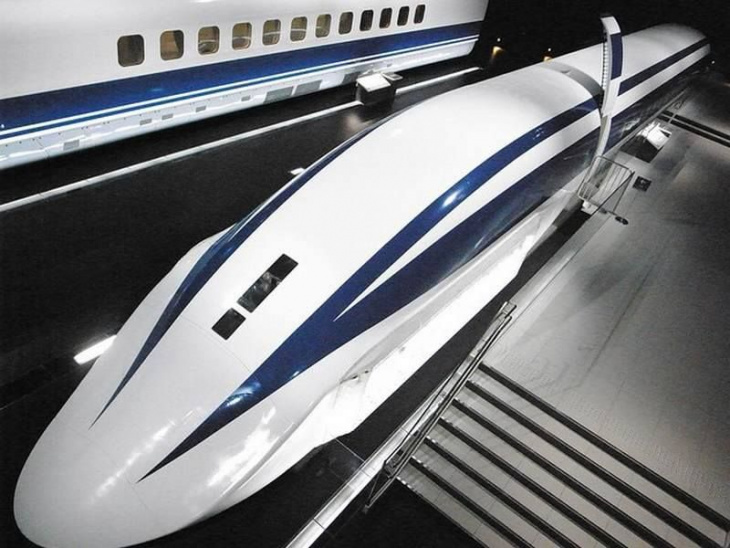 maglev train by hyundai rotem mooted for putrajaya, transport ministry will start talks soon