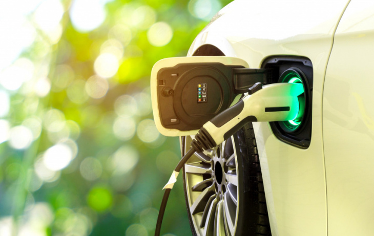 free ev charging faces some of the dumbest opposition imaginable