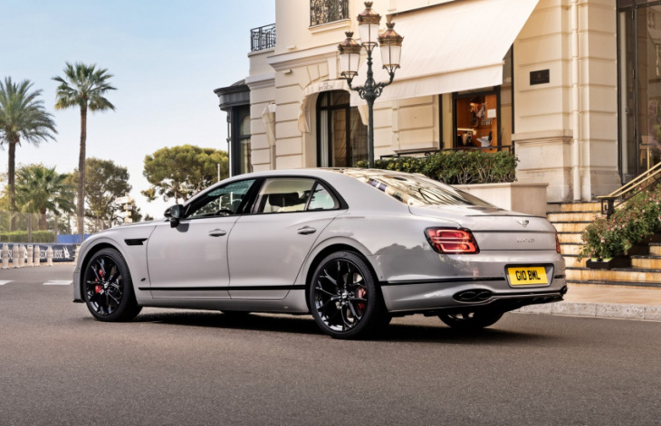 bentley s model gets a hybrid powertrain for the first time ever