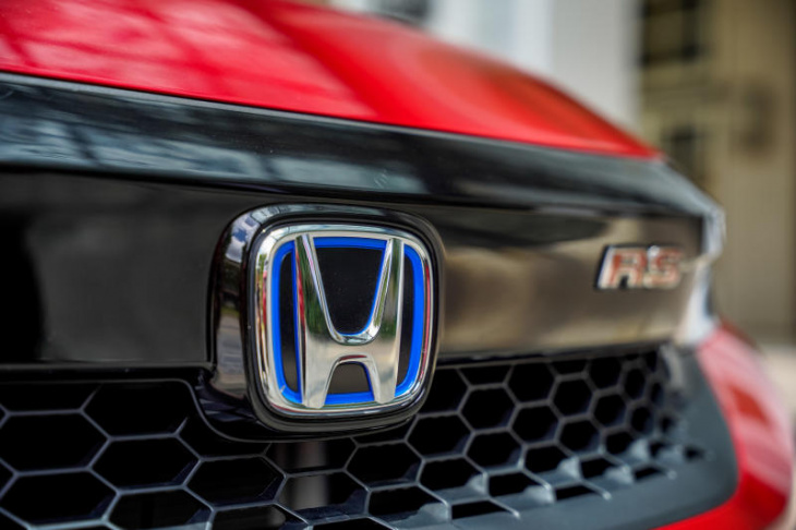 honda and sony sign jv to sell electric cars by 2025